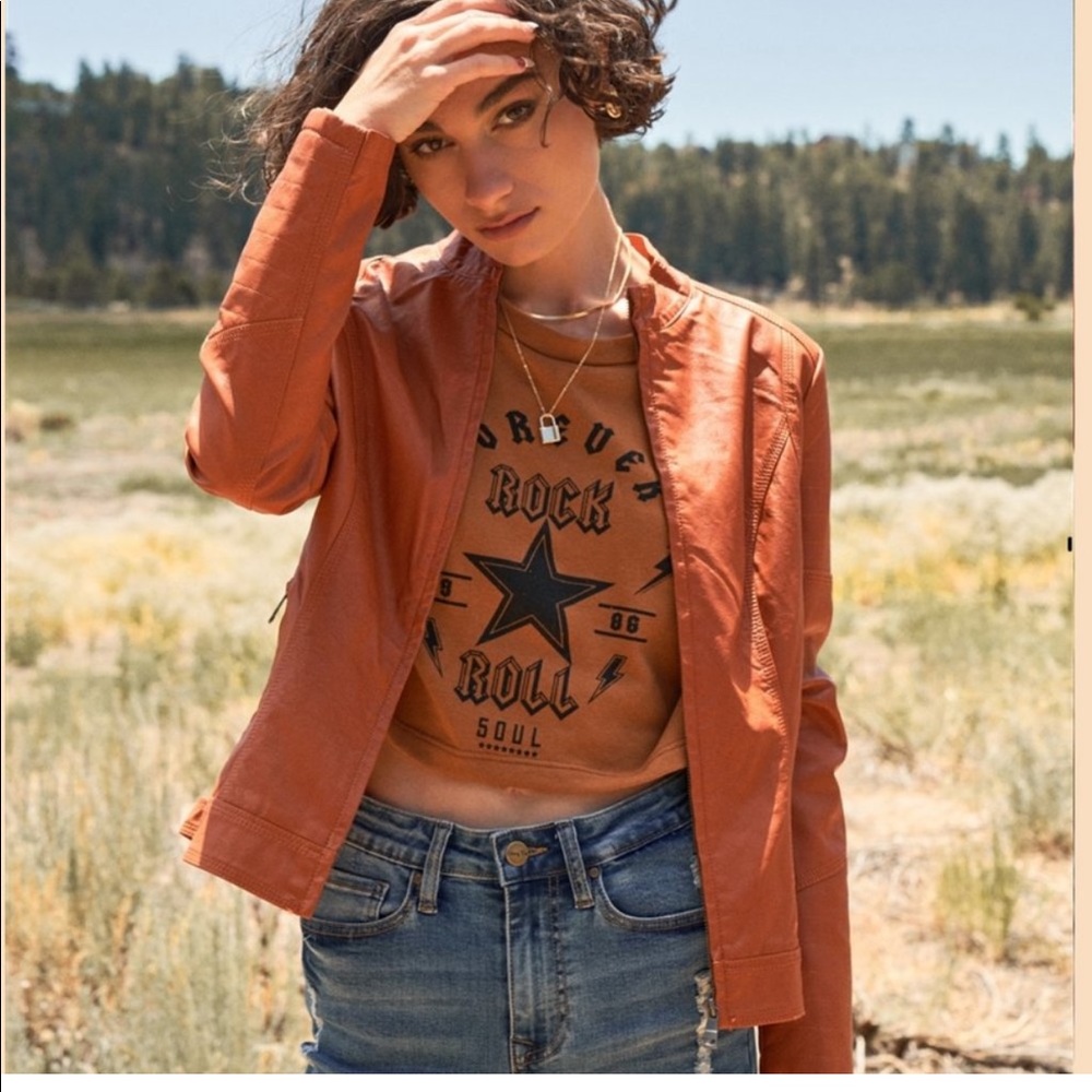 Gorgeous vegan Leather jacket 🧥 1 XL left